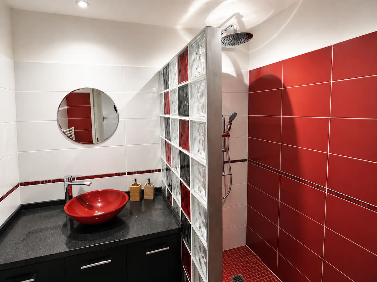 Salle de bain attenante